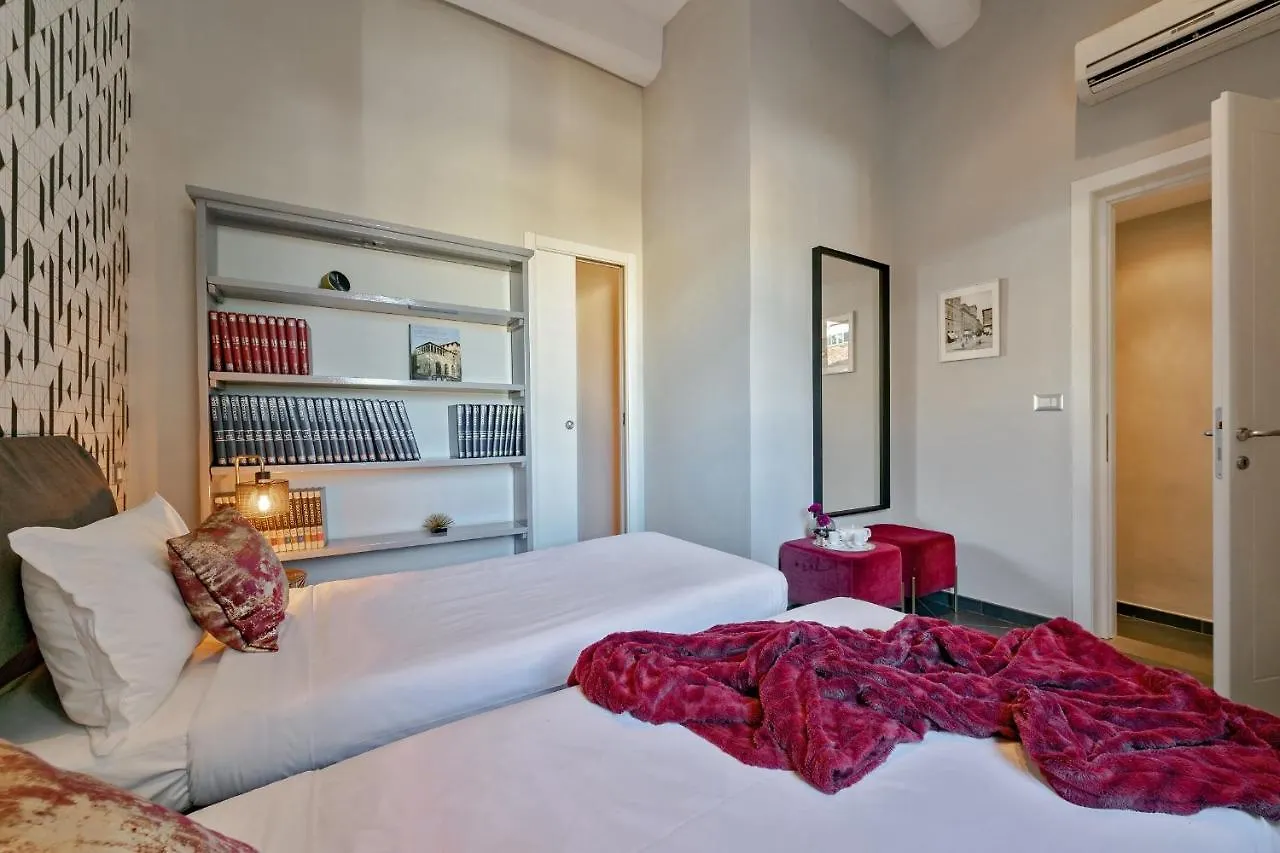 Apartments Florence - Duomo 0*,  Italy